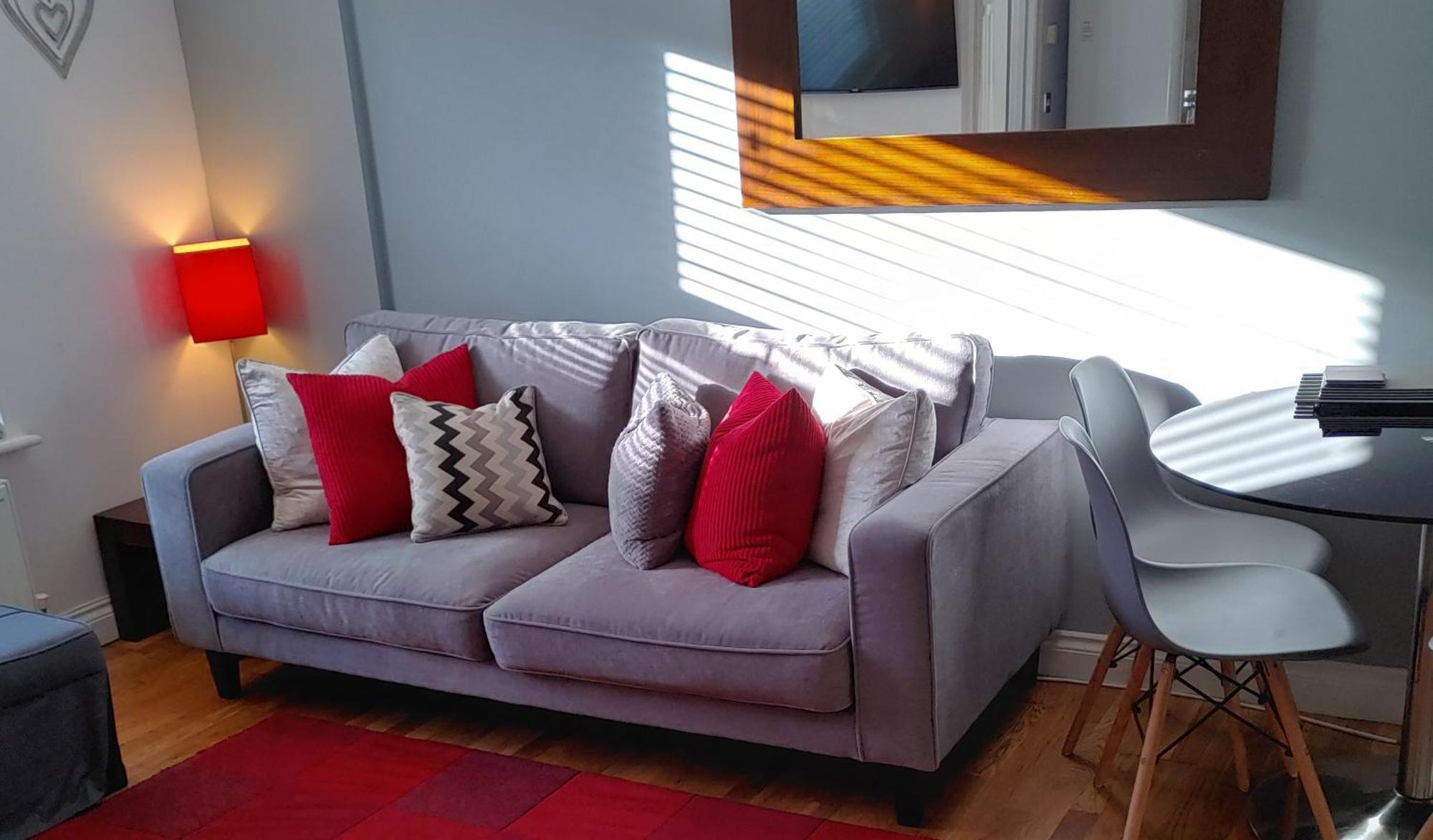 The Bath House Apartments - Free 1St Breakfast - Free Parking Экстерьер фото