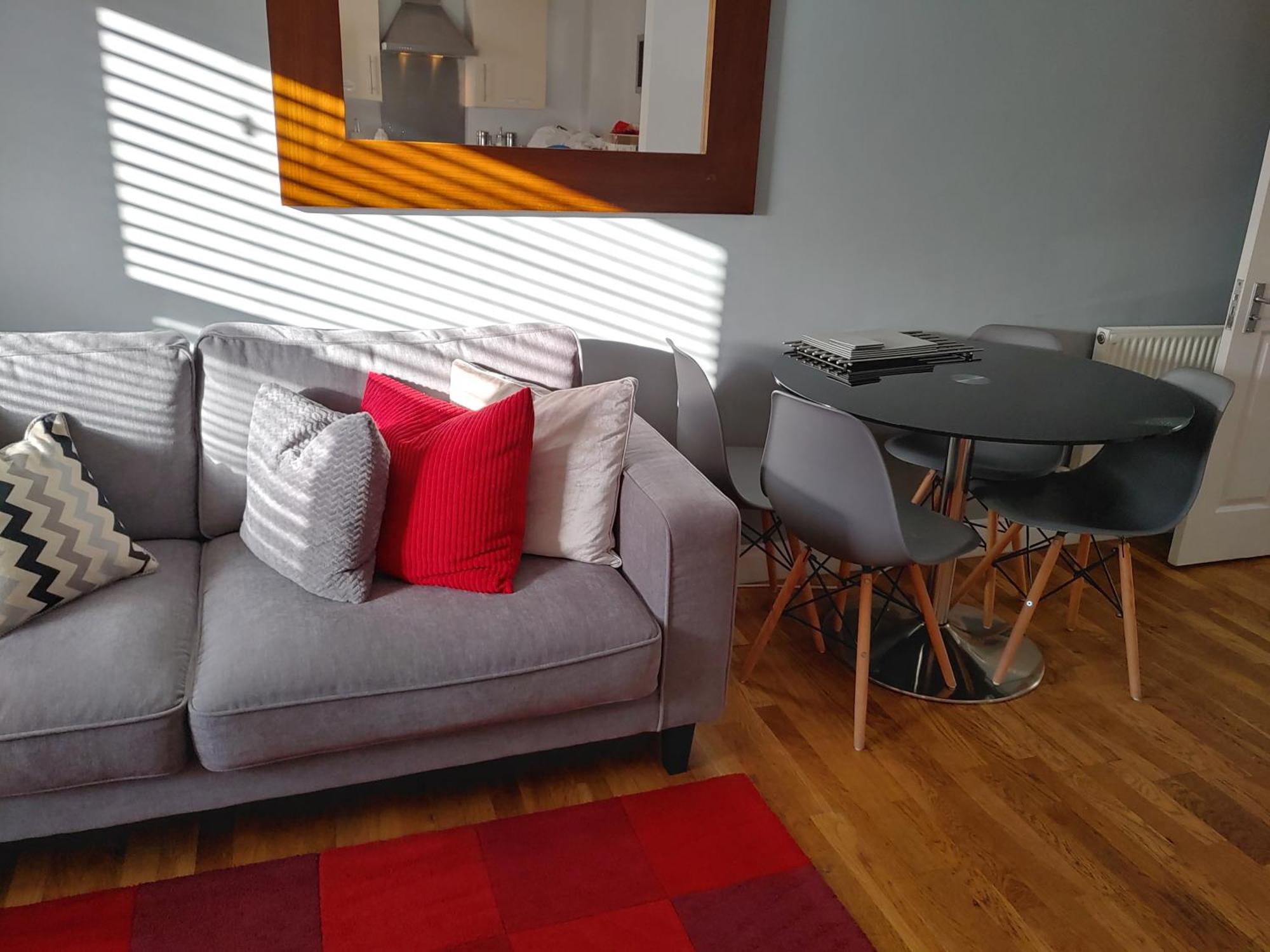 The Bath House Apartments - Free 1St Breakfast - Free Parking Экстерьер фото