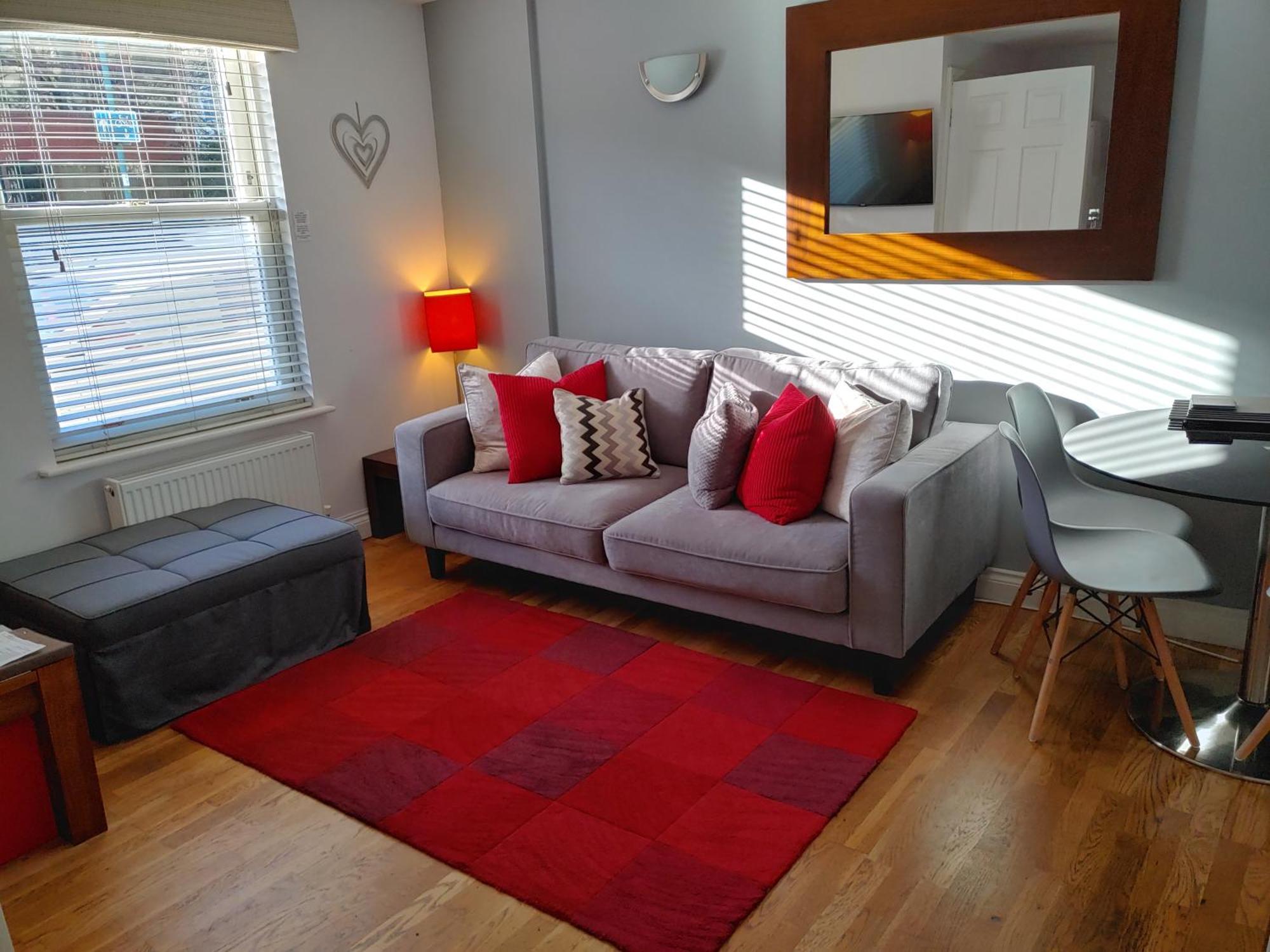 The Bath House Apartments - Free 1St Breakfast - Free Parking Экстерьер фото