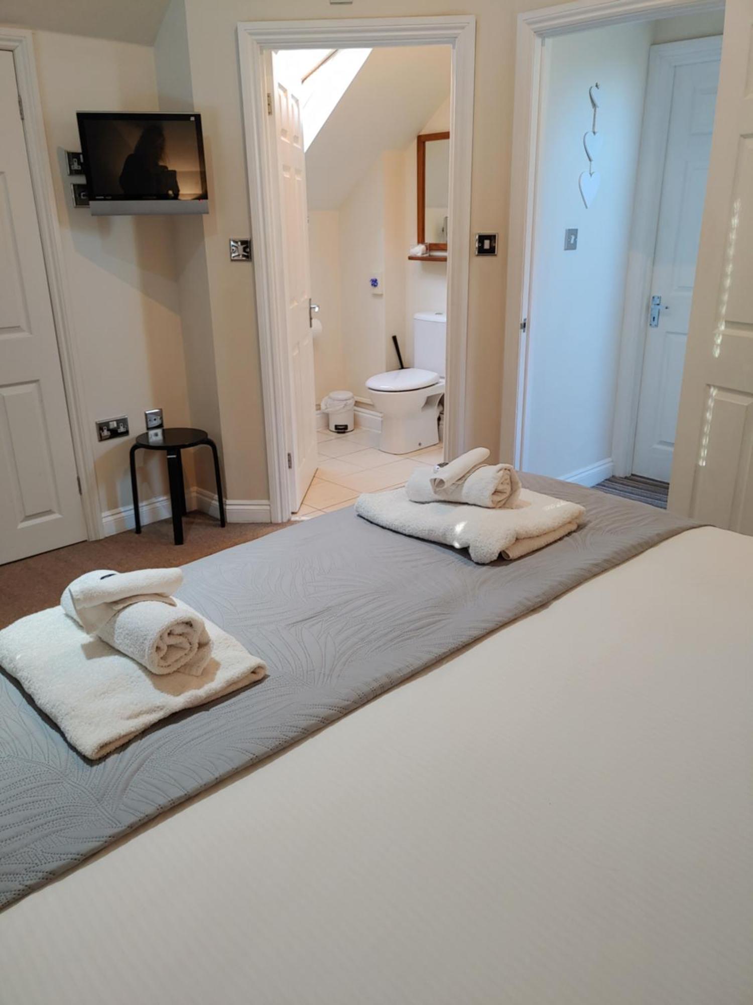The Bath House Apartments - Free 1St Breakfast - Free Parking Экстерьер фото